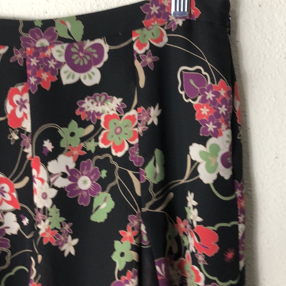 Ann Taylor Loft Petite Black Floral Ruffle Tier Skirt Size 8P - Picture 7 of 9